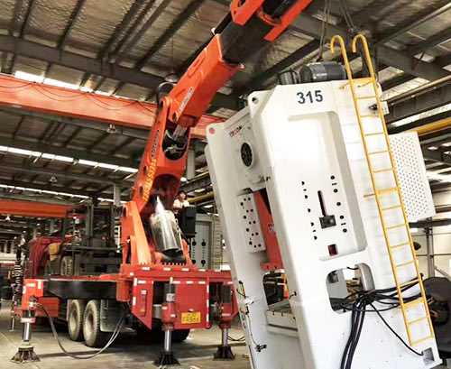 石家庄长安提升工作效率，选择优质折臂吊租赁服务