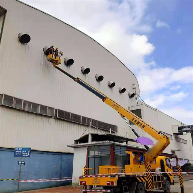 石家庄长安高空作业车出租服务：专业广告牌安装解决方案